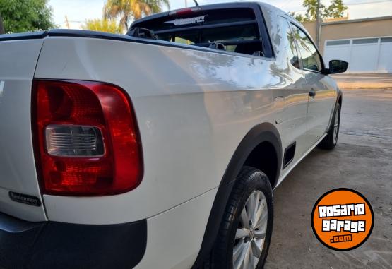 Camionetas - Volkswagen Saveiro 2015 Nafta 200000Km - En Venta