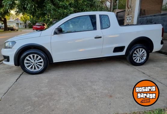 Camionetas - Volkswagen Saveiro 2015 Nafta 200000Km - En Venta
