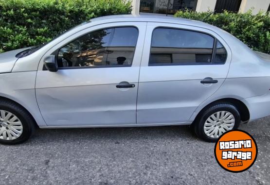 Autos - Volkswagen Voyage 2012 Nafta 183000Km - En Venta