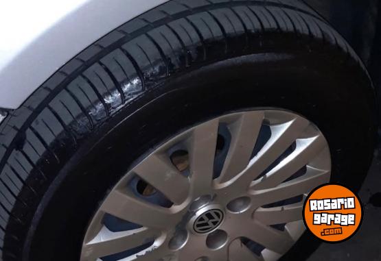 Autos - Volkswagen Voyage 2012 Nafta 183000Km - En Venta