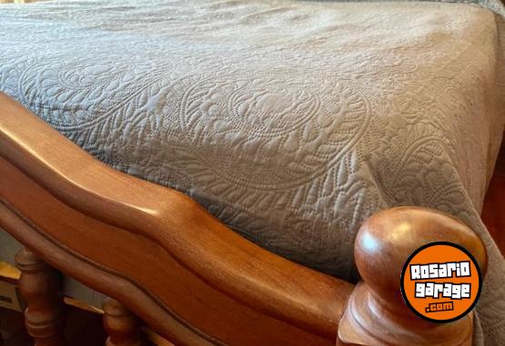 Hogar - Cama  de dos plazas de algarrobo. LIQUIDACION !!! - En Venta