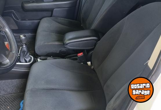 Autos - Nissan Tiida 2012 GNC 128000Km - En Venta