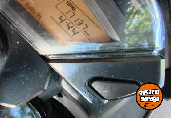 Motos - Honda Invicta 2015 Nafta 17137Km - En Venta