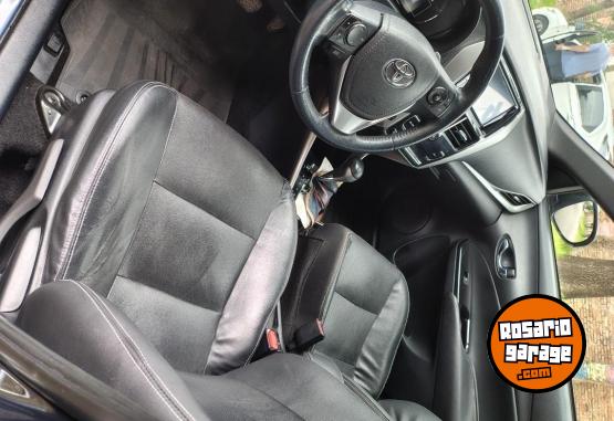 Autos - Toyota Yaris 2021 Nafta 110000Km - En Venta