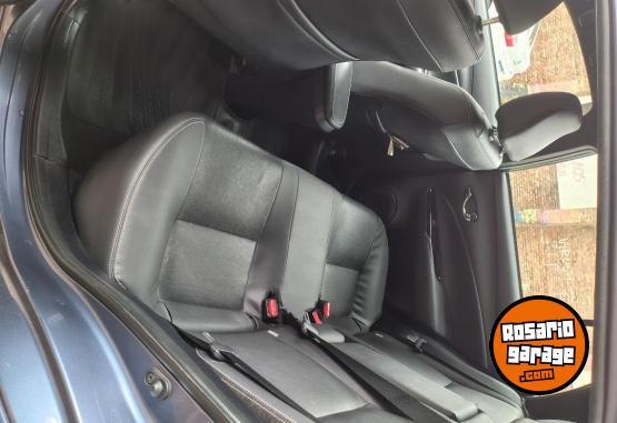 Autos - Toyota Yaris 2021 Nafta 110000Km - En Venta