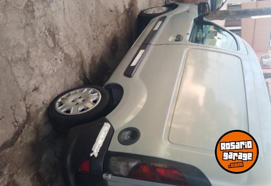 Utilitarios - Renault Kanggo 2006 Nafta 111111Km - En Venta