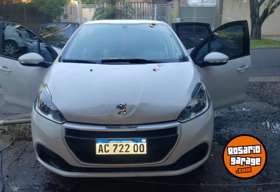 Autos - Peugeot Active 2018 Nafta 120000Km - En Venta