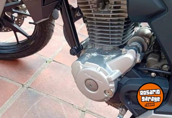 Motos - Honda Twister 250 2023 Nafta 868Km - En Venta