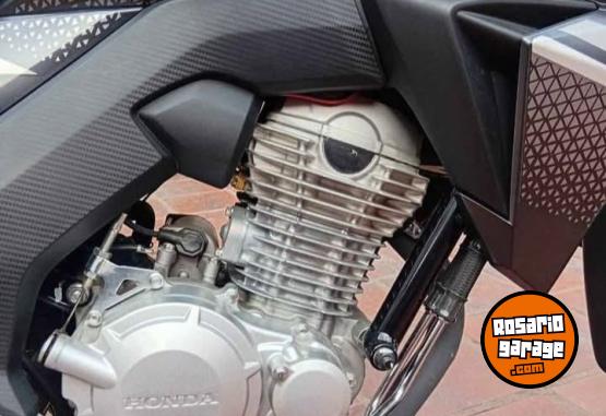 Motos - Honda Twister 250 2023 Nafta 868Km - En Venta