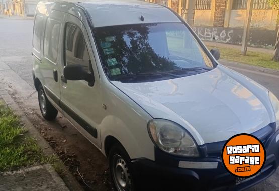 Utilitarios - Renault Kangoo 2015 GNC 280000Km - En Venta