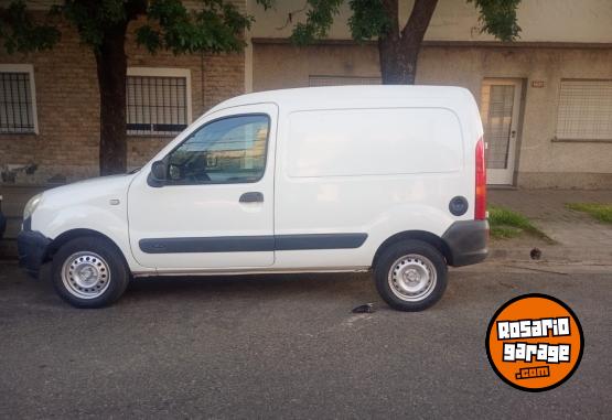 Utilitarios - Renault Kangoo 2015 GNC 280000Km - En Venta