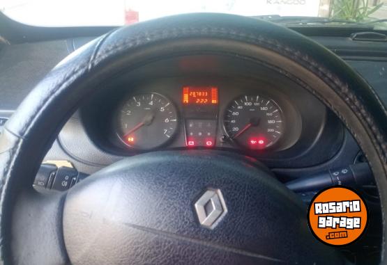 Utilitarios - Renault Kangoo 2015 GNC 280000Km - En Venta