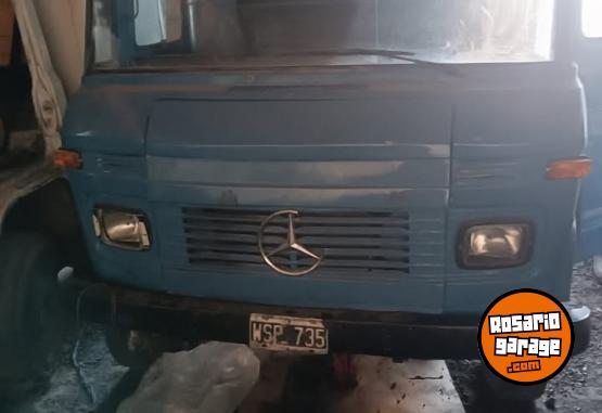 Camiones y Gr�as - MERCEDES BENZ 608 1978 - En Venta