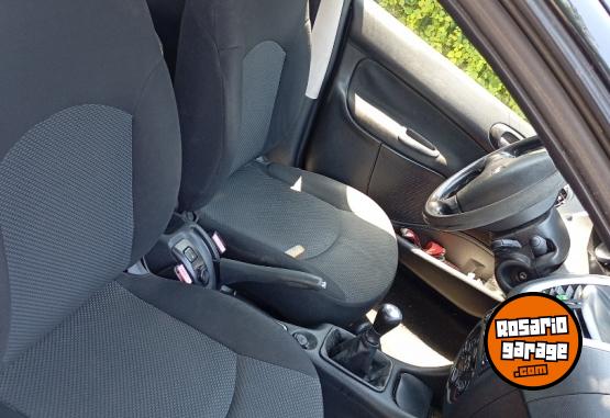 Autos - Peugeot 207 2013 GNC 118000Km - En Venta