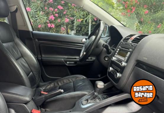 Autos - Volkswagen VENTO 1.9 TDI LUXURY DSG 2010 Diesel 156000Km - En Venta