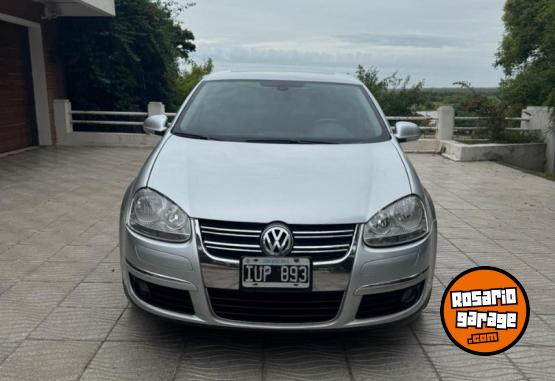 Autos - Volkswagen VENTO 1.9 TDI LUXURY DSG 2010 Diesel 156000Km - En Venta
