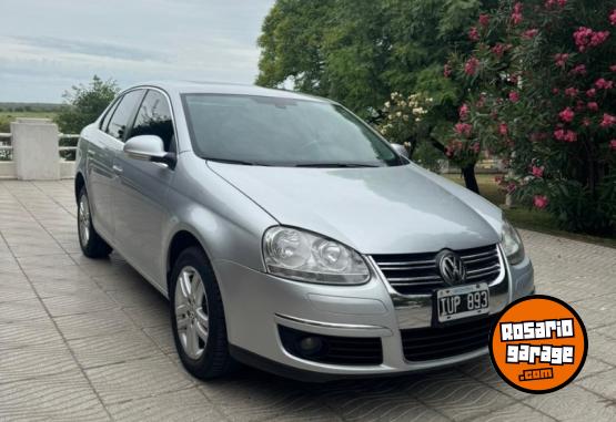 Autos - Volkswagen VENTO 1.9 TDI LUXURY DSG 2010 Diesel 156000Km - En Venta