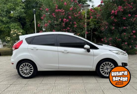 Autos - Ford FIESTA SE 16 2015 Nafta 98000Km - En Venta