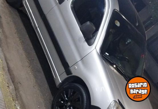 Utilitarios - Peugeot Partner 2014 GNC 240000Km - En Venta