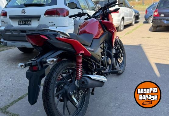 Motos - Honda Twister 125 2024 Nafta 4500Km - En Venta