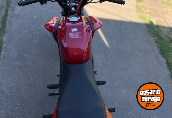 Motos - Honda Twister 125 2024 Nafta 4500Km - En Venta