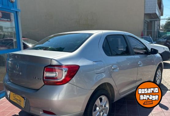 Autos - Renault Logan privilege plus 2017 Nafta 74000Km - En Venta