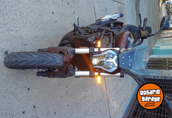 Motos - Benelli C 502 2023 Nafta 10000Km - En Venta