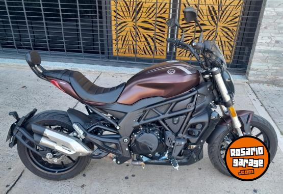 Motos - Benelli C 502 2023 Nafta 10000Km - En Venta