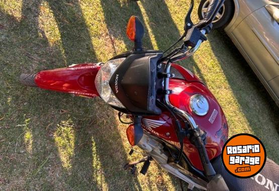 Motos - Honda New titan 2019 Nafta 30000Km - En Venta