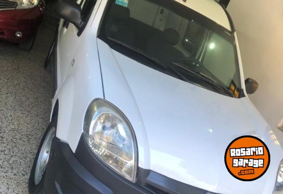 Utilitarios - Renault Kangoo 2016 Nafta 137000Km - En Venta