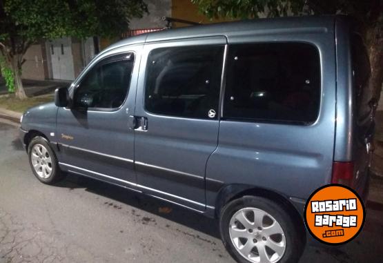 Utilitarios - Peugeot Partner 2009 Diesel 200000Km - En Venta