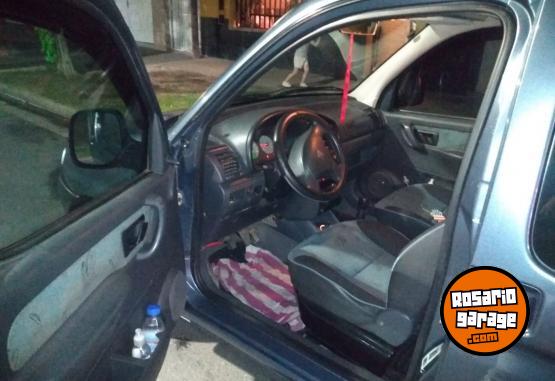 Utilitarios - Peugeot Partner 2009 Diesel 200000Km - En Venta