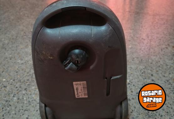 Hogar - Aspiradora tipo trineo ELECTROLUX 1200W - En Venta