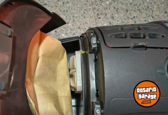 Hogar - Aspiradora tipo trineo ELECTROLUX 1200W - En Venta