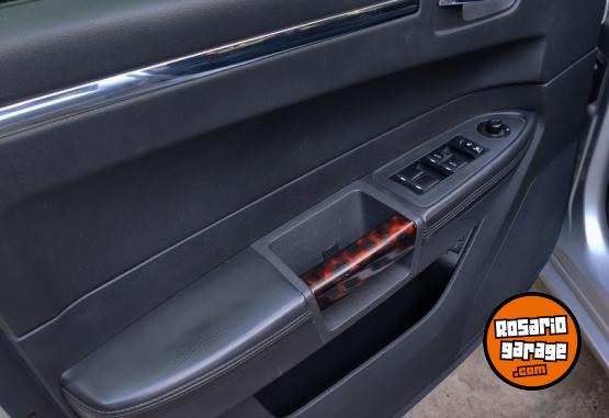 Autos - Chrysler 300c 2009 Nafta 275000Km - En Venta