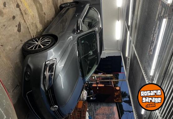 Autos - Volkswagen Vento 2011 Nafta 90000Km - En Venta