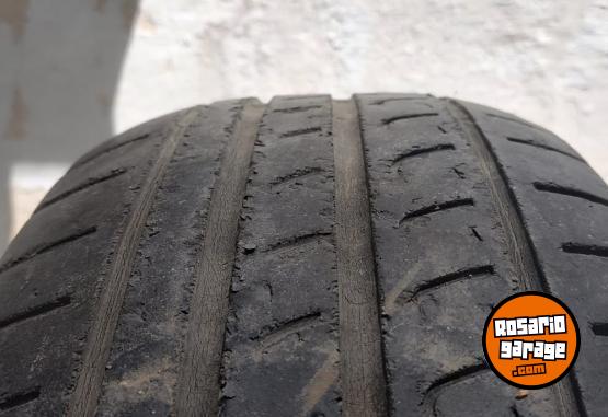Accesorios para Autos - Cubierta Pirelli p7 fluence focus 205 60 16 - En Venta