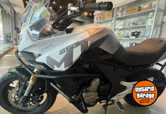 Motos - CF 650 MT RZ 650 2024 Nafta 5690Km - En Venta