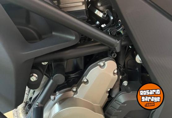 Motos - CF 650 MT RZ 650 2024 Nafta 5690Km - En Venta