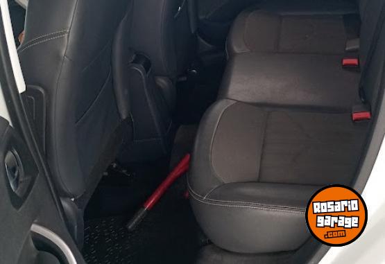 Autos - Peugeot 208 2017 Nafta 81000Km - En Venta