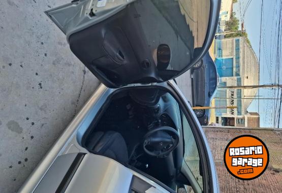 Autos - Peugeot 206 2005 Diesel 223000Km - En Venta