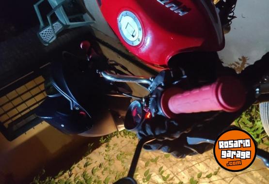 Motos - Corven Hunter 2024 Nafta 12000Km - En Venta