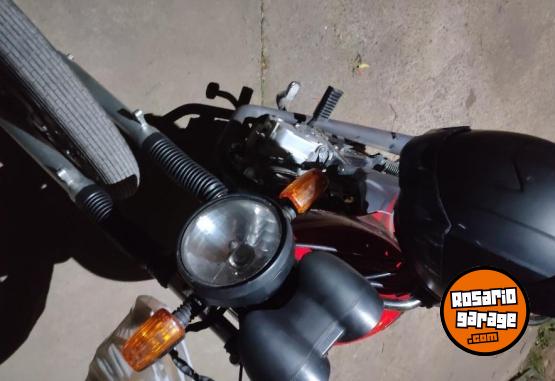 Motos - Corven Hunter 2024 Nafta 12000Km - En Venta