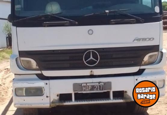 Camiones y Gr�as - Mercedes Atego 1725 Mod 2008 - En Venta