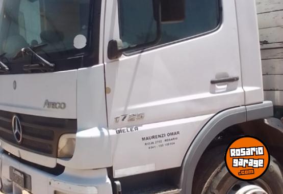 Camiones y Gr�as - Mercedes Atego 1725 Mod 2008 - En Venta