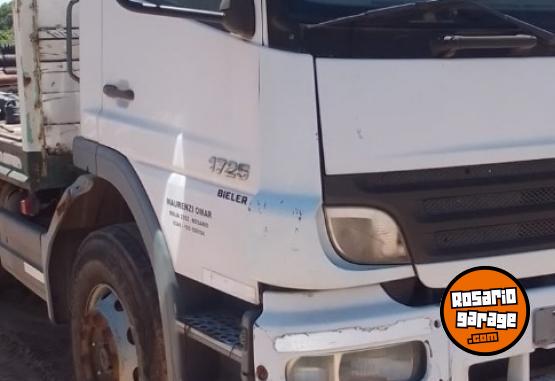 Camiones y Gr�as - Mercedes Atego 1725 Mod 2008 - En Venta