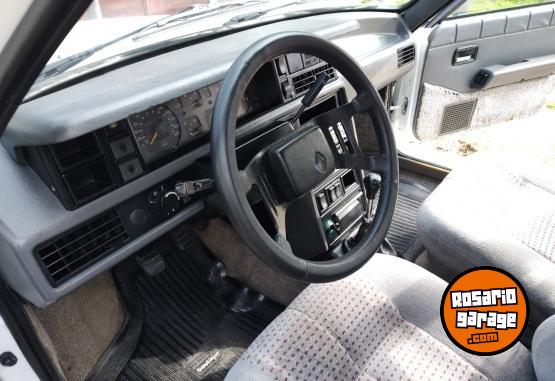 Autos - Renault 18 TXE 1989 Nafta 200000Km - En Venta