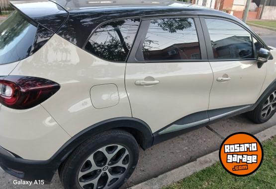 Autos - Renault Captur 2017 Nafta 143000Km - En Venta