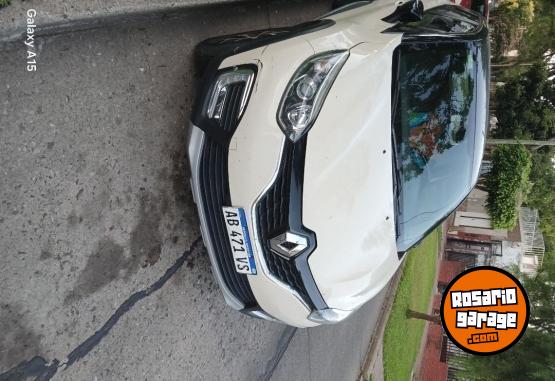 Autos - Renault Captur 2017 Nafta 143000Km - En Venta