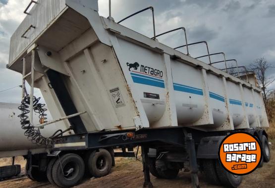 Camiones y Gr�as - BATEA METAGRO 2017 - En Venta
